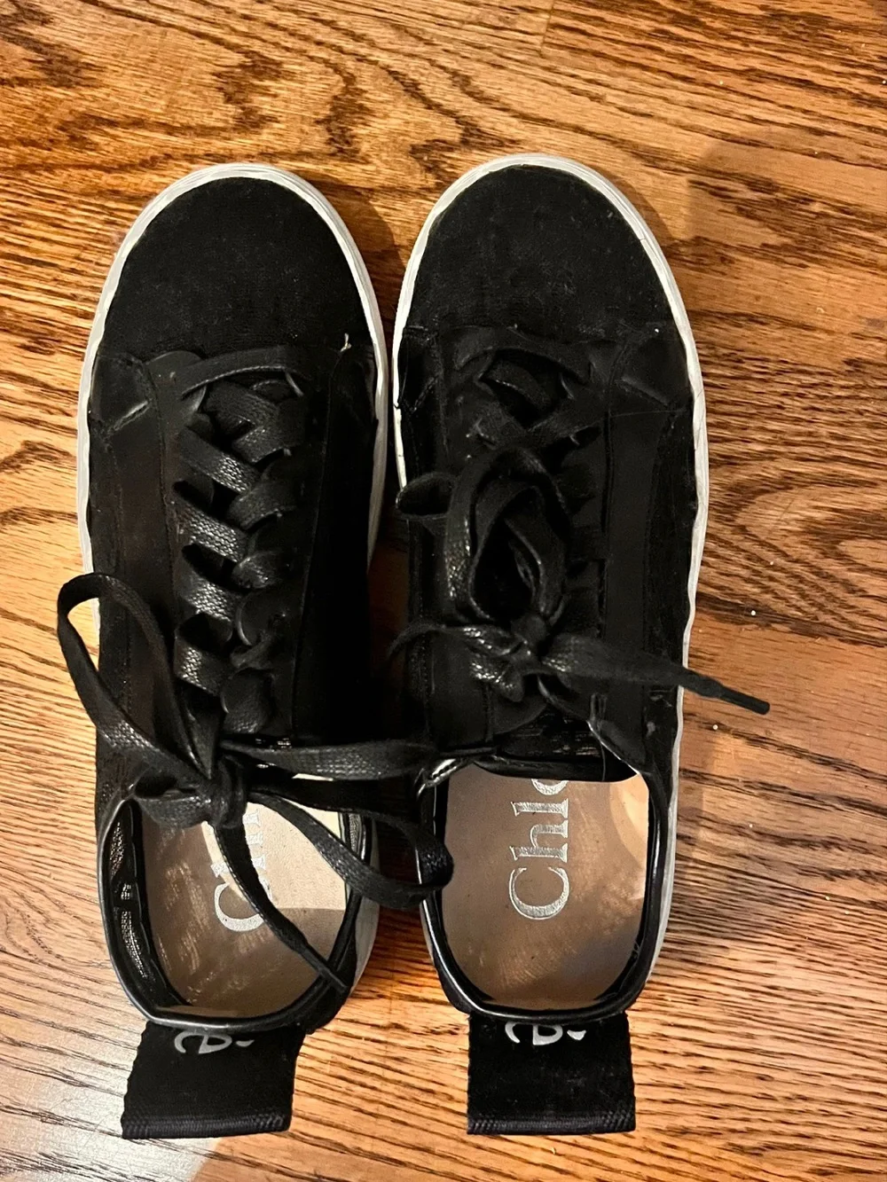 Black Women’s Casual Lace-Up Sneakers - Chic Style